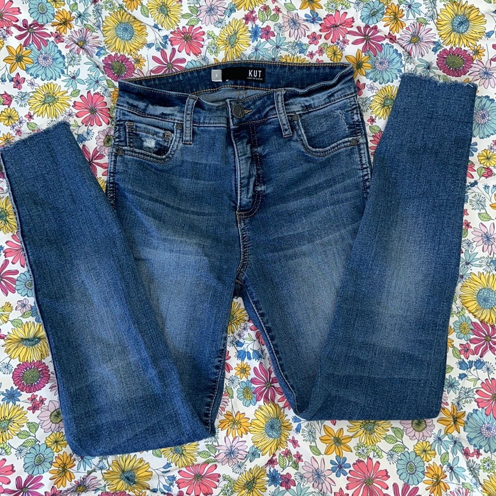 KUT from the Kloth Donna high rise fab ab raw edge ankle skinny